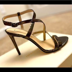 Imagine Vince Camuto Ramsey Cracked Metallic Heels in Warm Anthracite